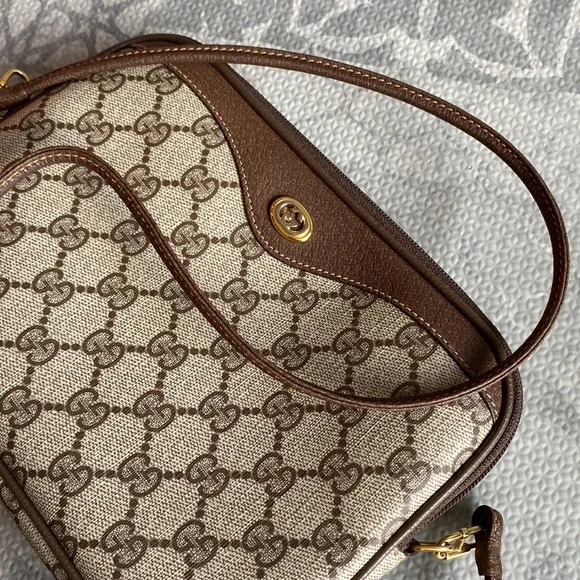 Vintage Gucci shoulder crossbody bag - Picture 3 of 11